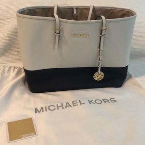 Michael Kors Leather Tote. Navy and White.